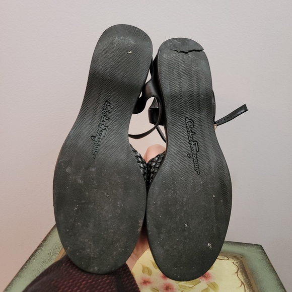 Salvatore Ferragamo Black Woven Leather 1 Inch Wedge Sandal Size 7 1/2 - Picture 7 of 12